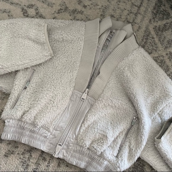 Free People Revolve Sherpa Jacket size small - Picture 4 of 4